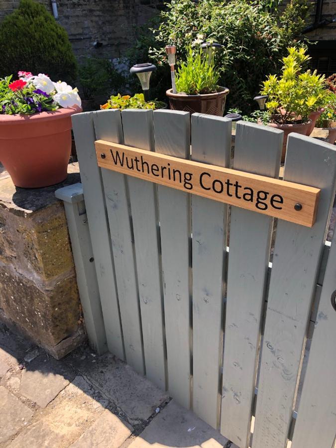 Wuthering Cottage - Central, Stylish, Cosy, Comfy Haworth Exterior photo